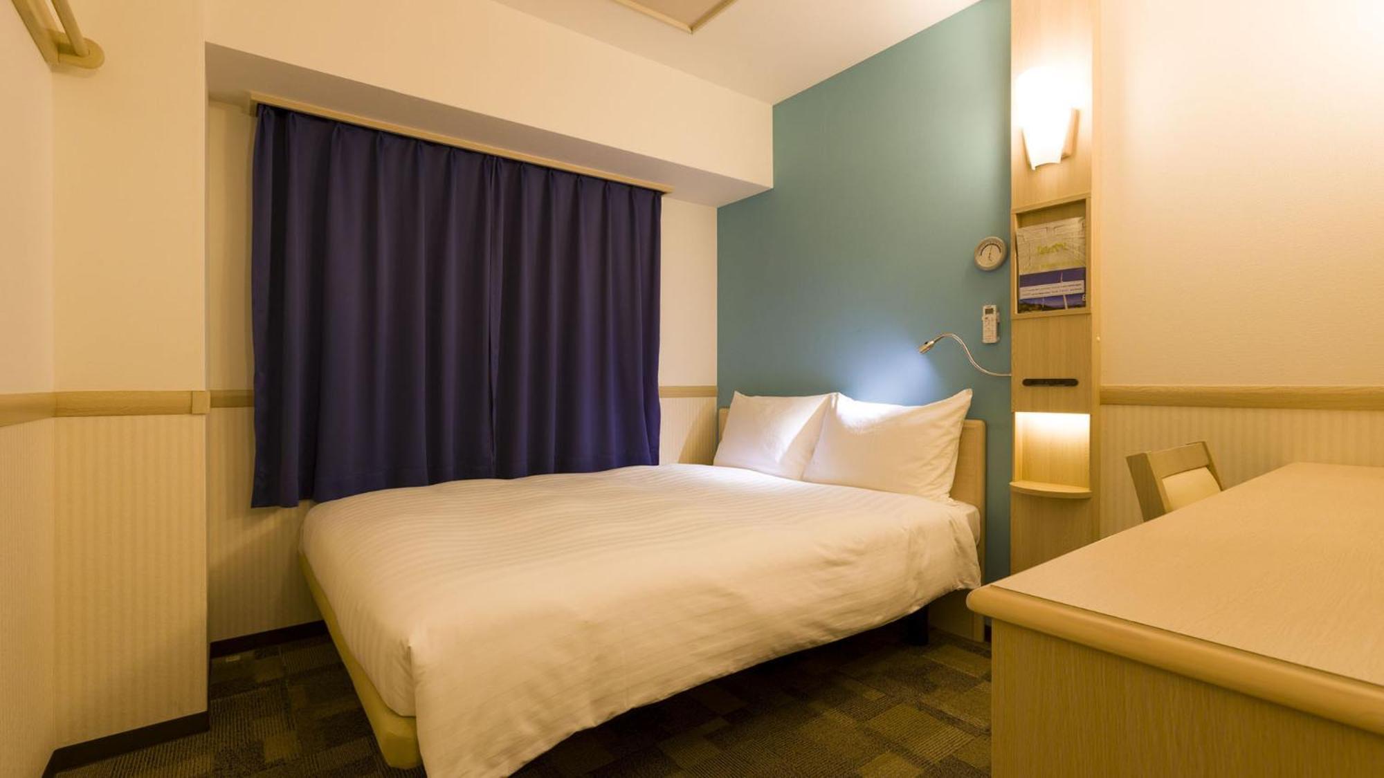 Toyoko Inn Shiki Eki Higashi Guchi Rom bilde